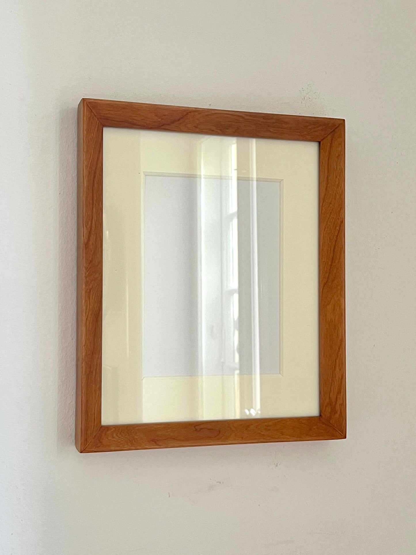 Atelier Julia Labet x Helle Thygesen Portrait Frame - Cherry / Butter