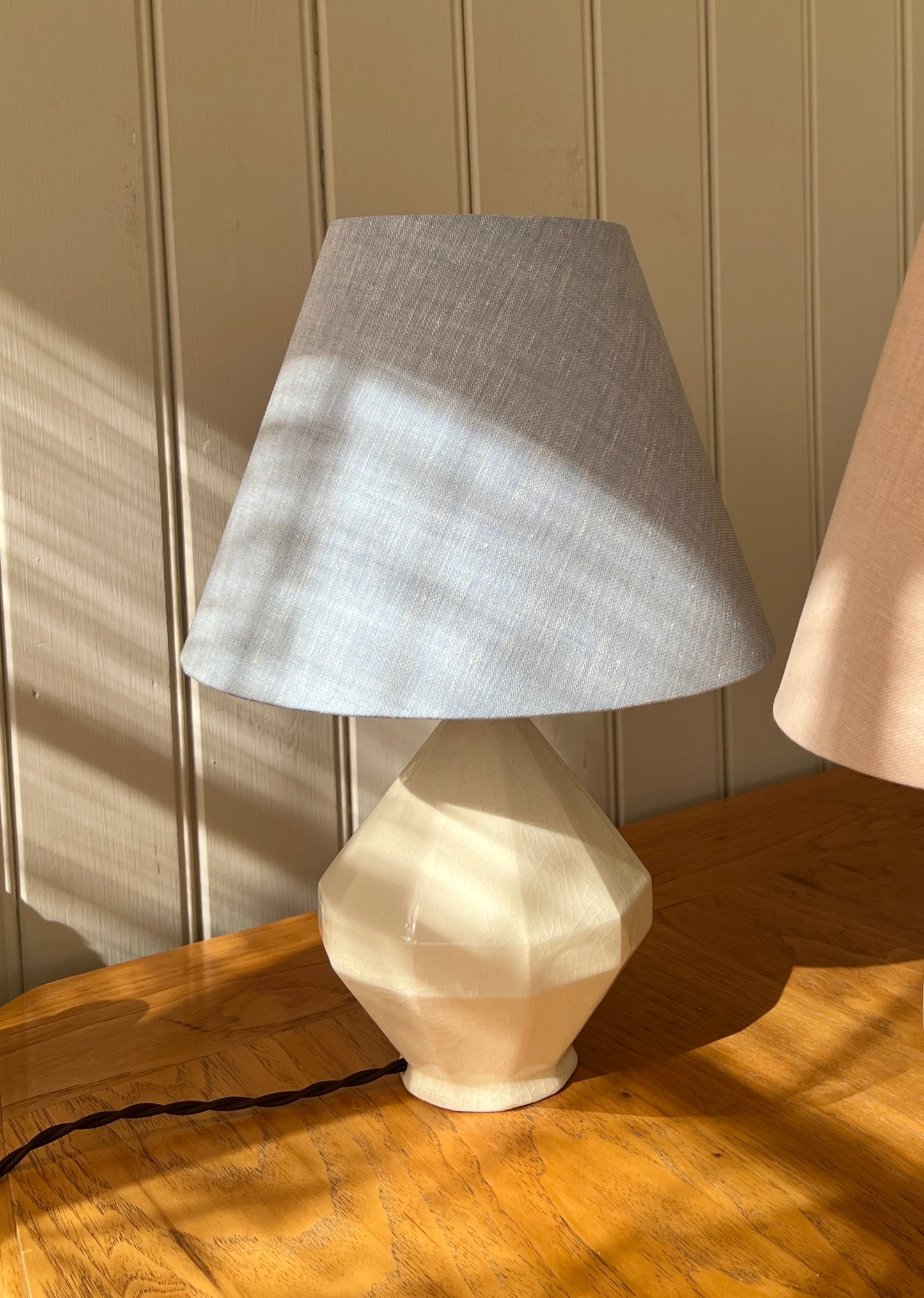 Erwan de Rengervé x Helle Thygesen Table Lamp - Ivory Craquelé