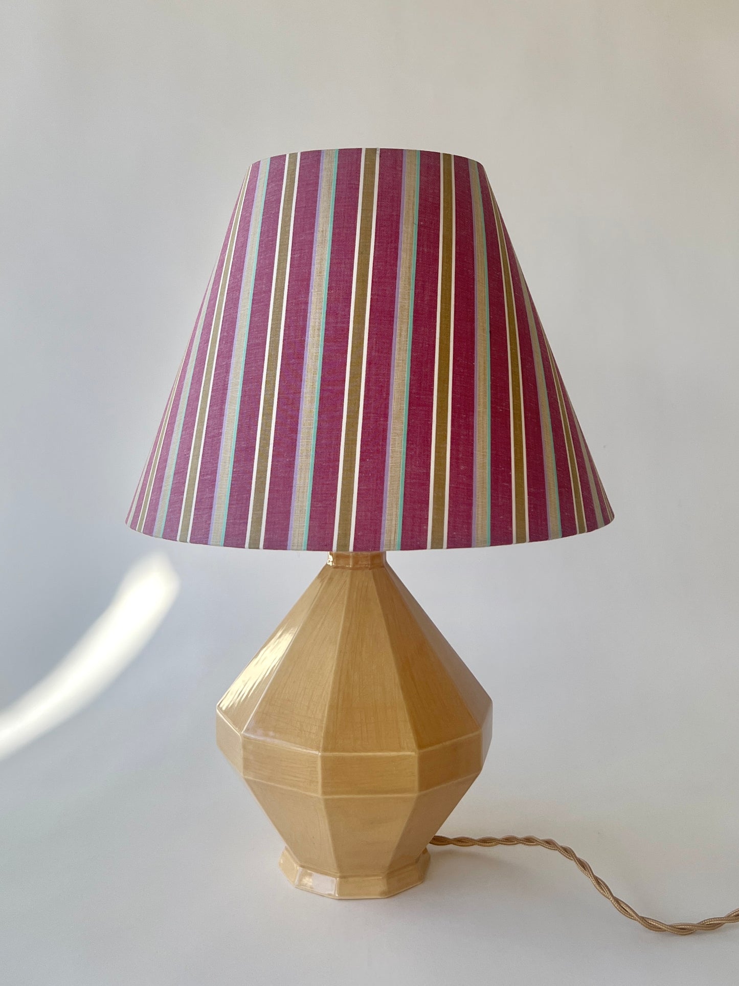Erwan de Rengervé x Helle Thygesen Table Lamp - Parchemin