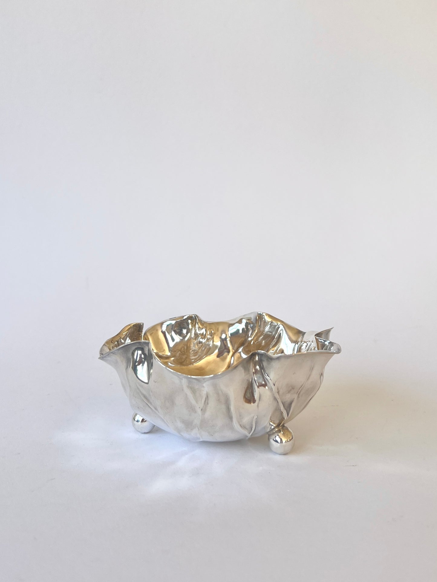 Footed bowl