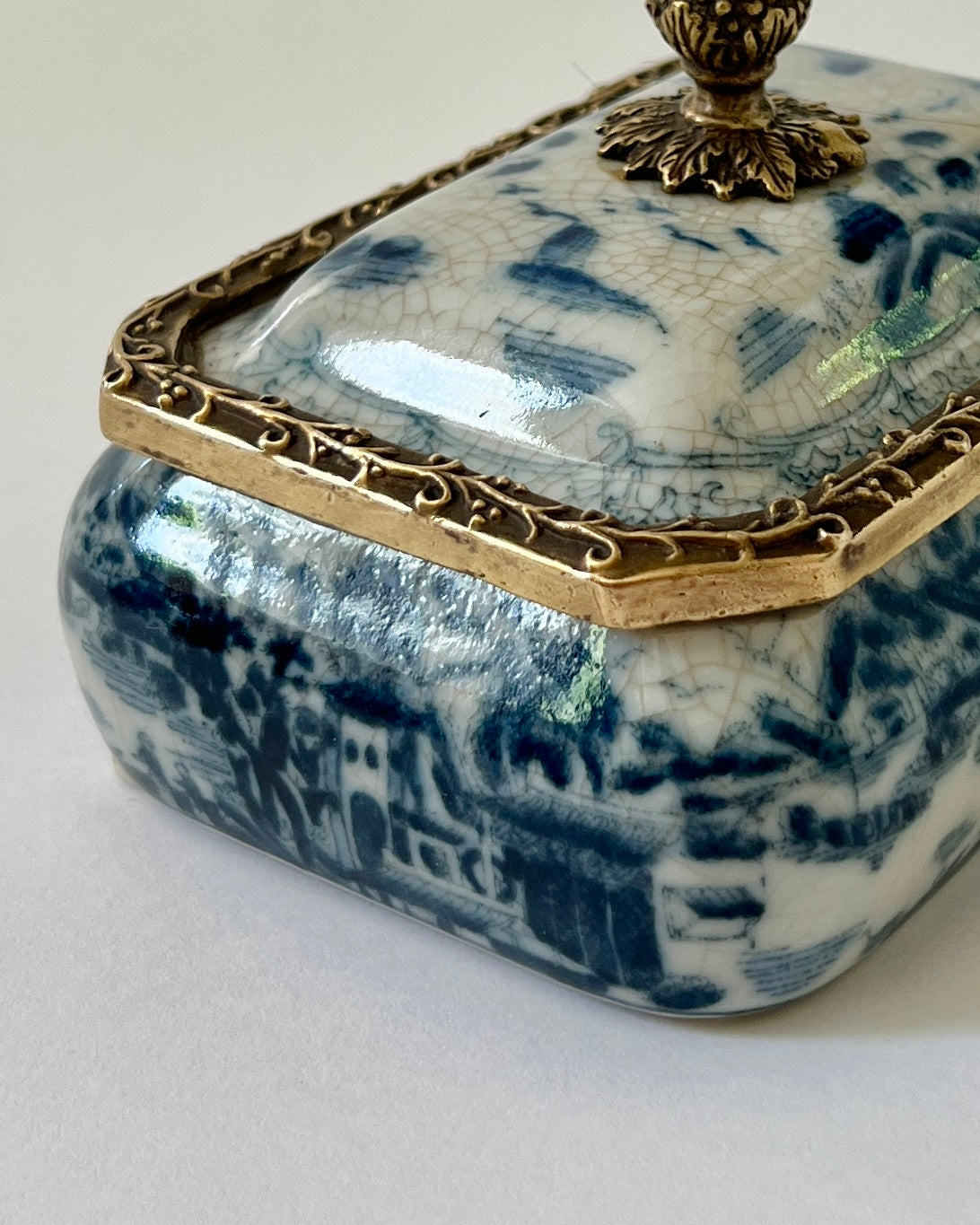 Porcelain Box