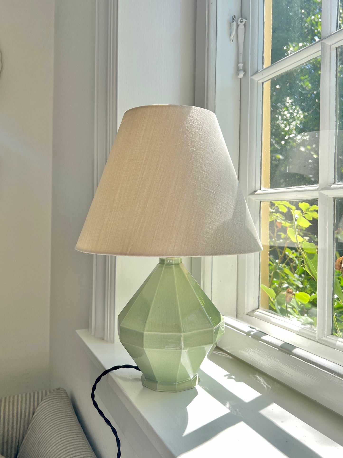 Erwan de Rengervé x Helle Thygesen Table Lamp - Sage Green