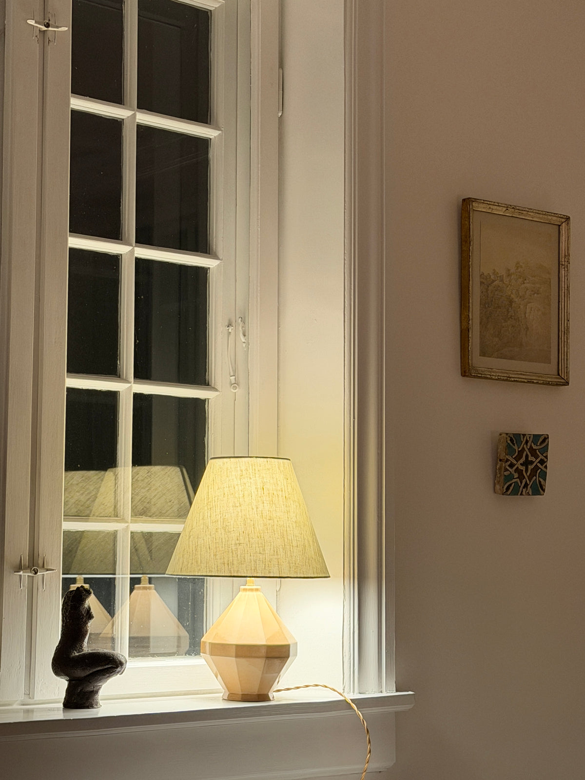 Erwan de Rengervé x Helle Thygesen Table Lamp - Parchemin