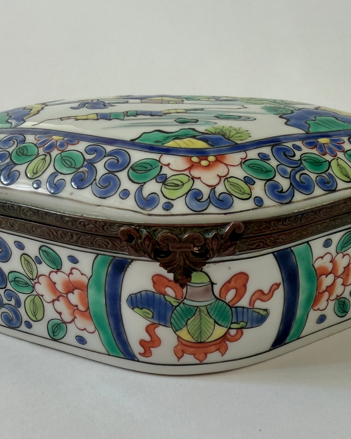 Porcelain Box
