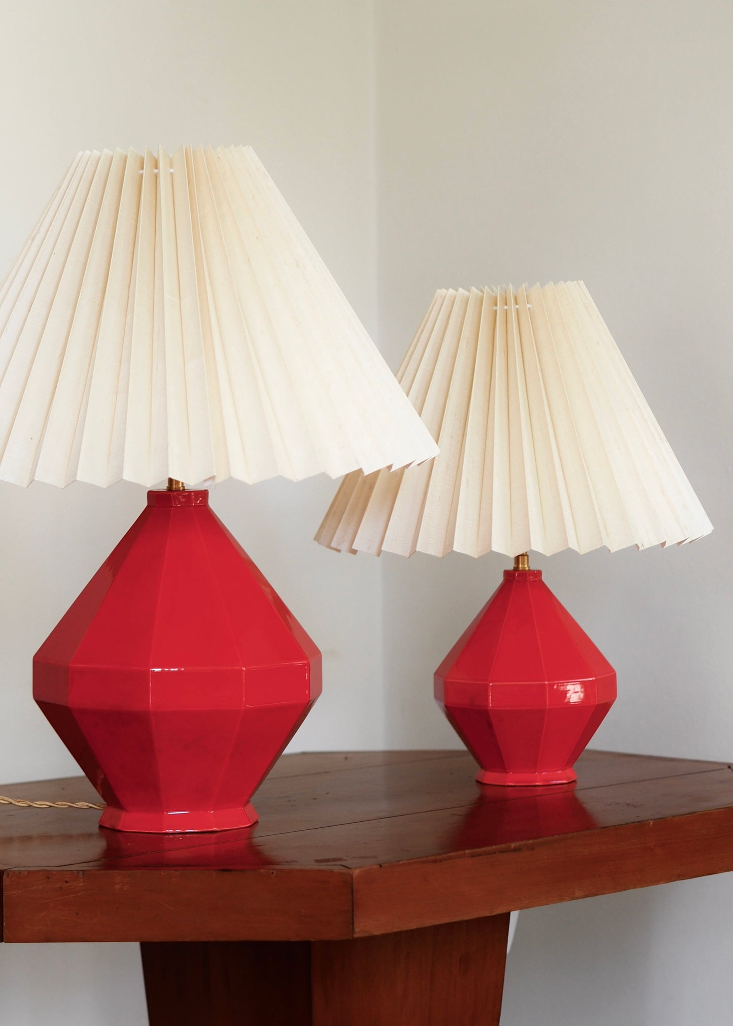 Erwan de Rengervé x Helle Thygesen Table Lamp - Rouge