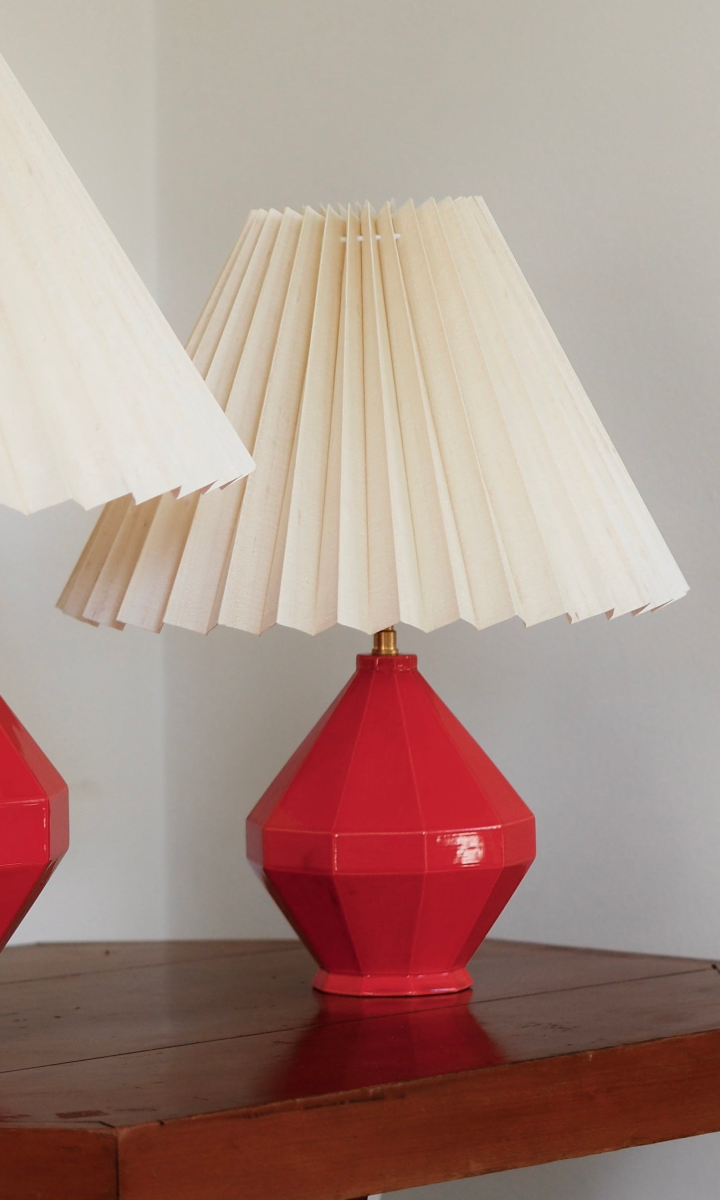 Erwan de Rengervé x Helle Thygesen Table Lamp - Rouge