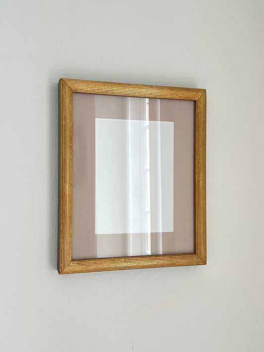Atelier Julia Labet x Helle Thygesen Portrait Frame - Sand / Gold