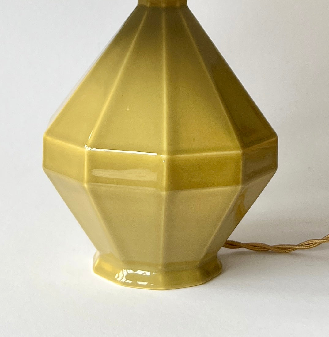 Erwan de Rengervé x Helle Thygesen Table Lamp - Pistache