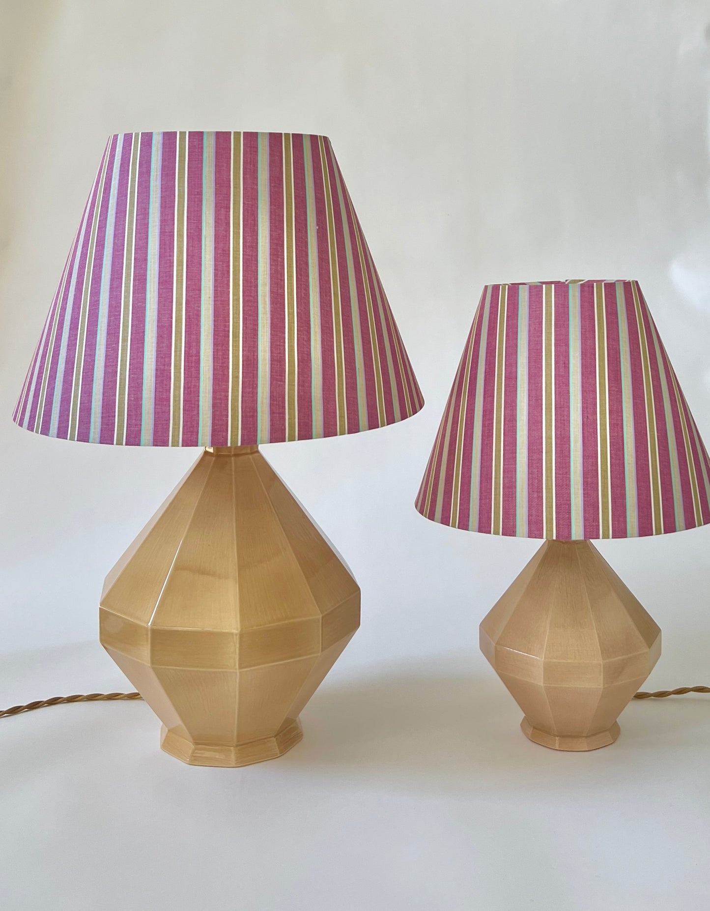 Erwan de Rengervé x Helle Thygesen Table Lamp - Parchemin