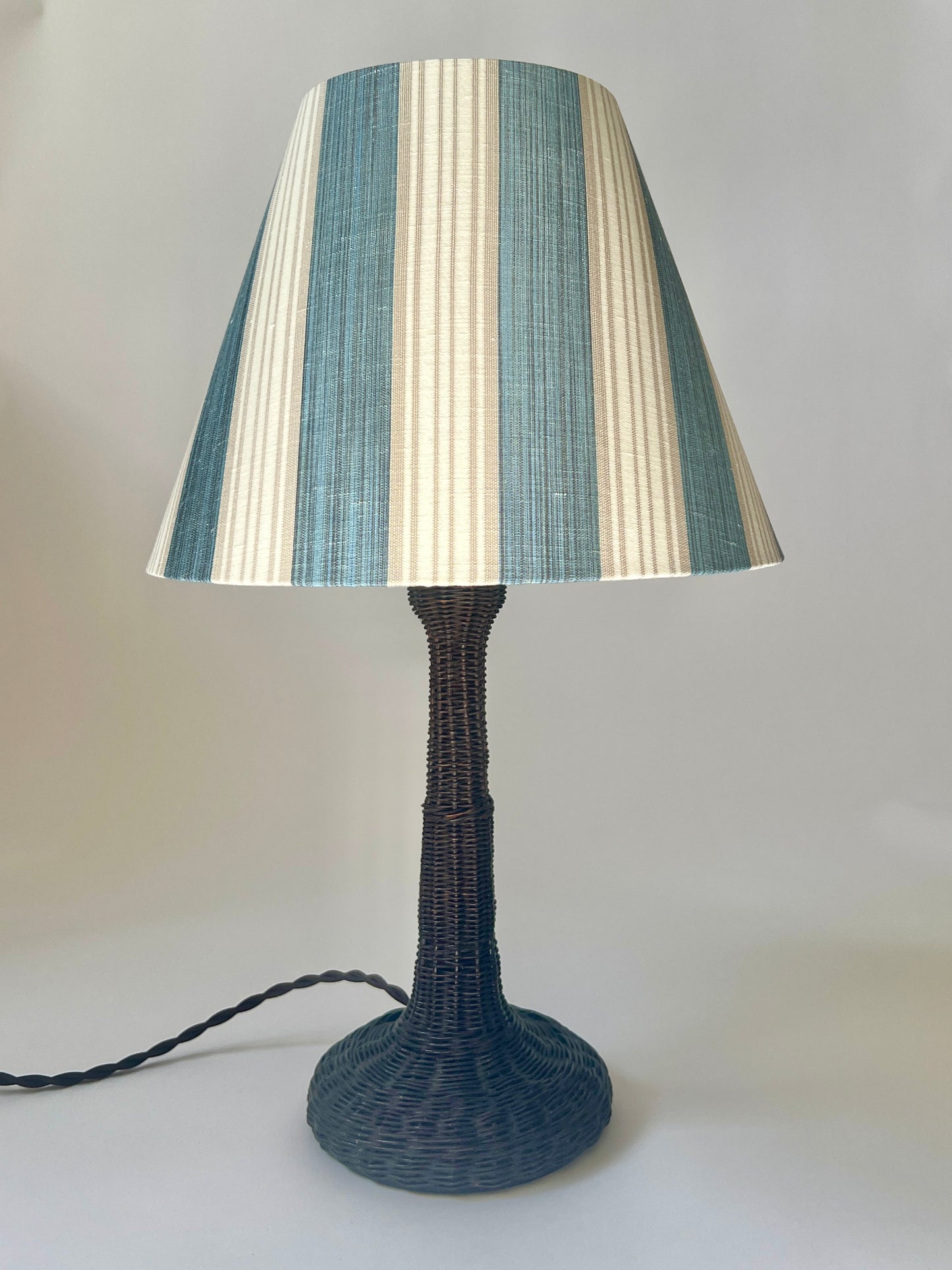 Wicker Table Lamp