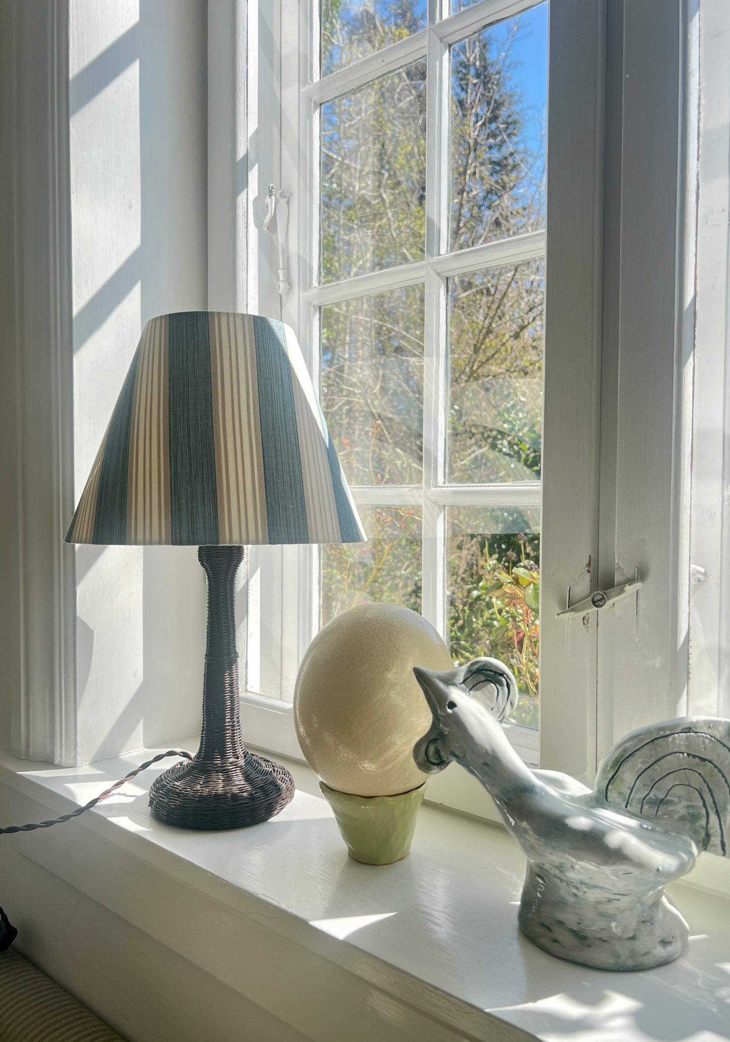 Wicker Table Lamp