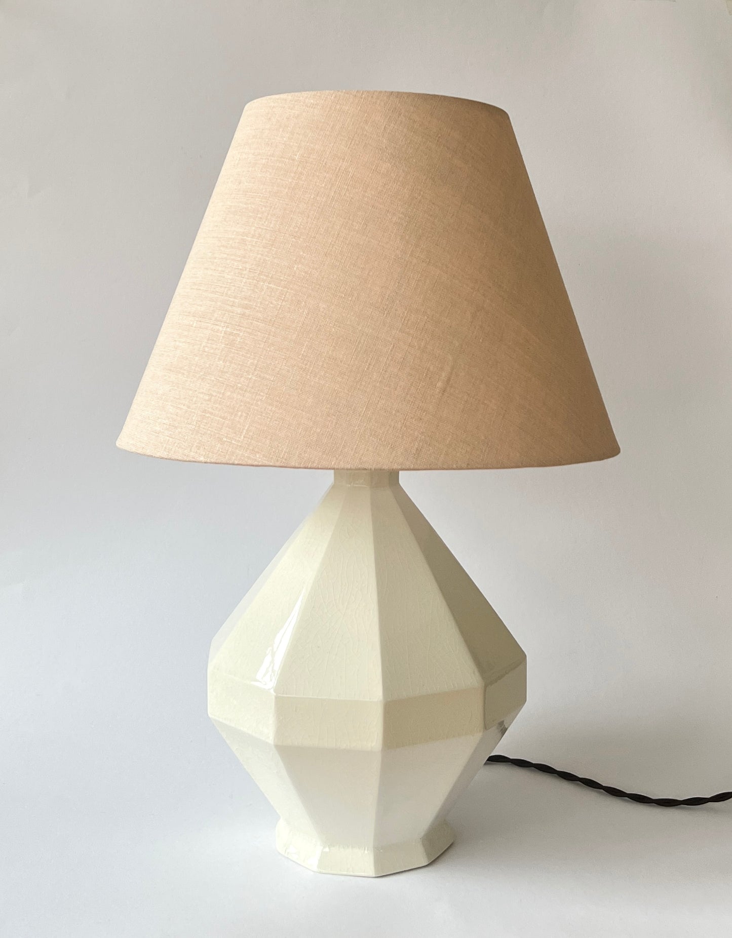 Erwan de Rengervé x Helle Thygesen Table Lamp - Ivory Craquelé