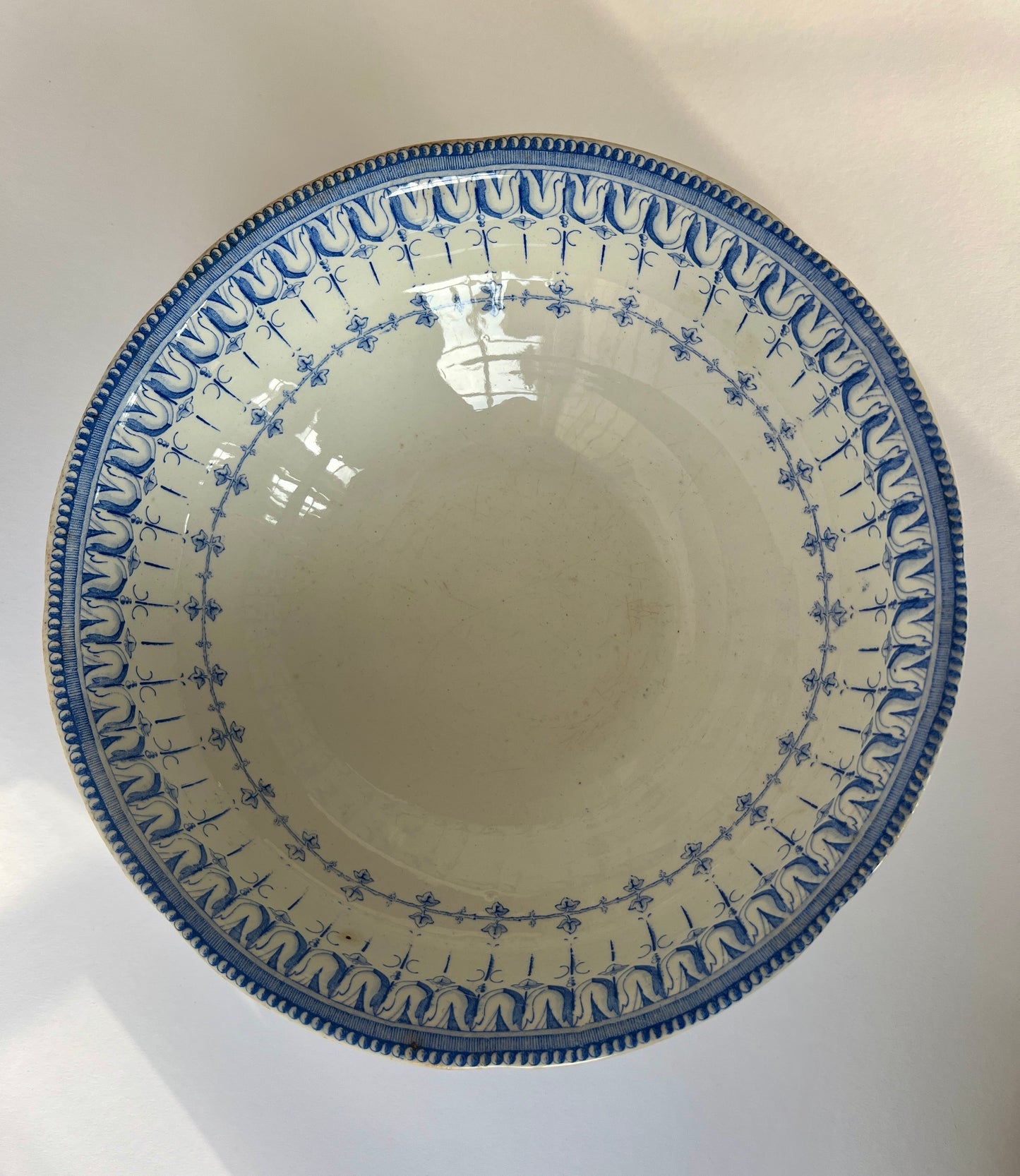 Creil et Montereau Footed Bowl