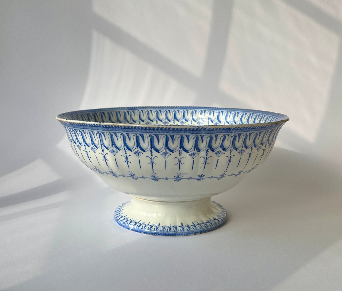 Creil et Montereau Footed Bowl