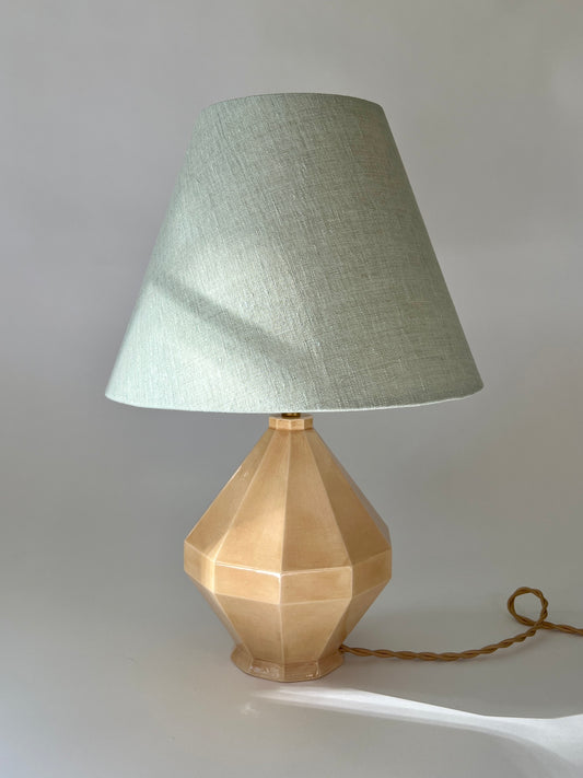 Erwan de Rengervé x Helle Thygesen Table Lamp - Parchemin