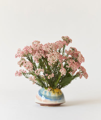 "Pique-fleurs" vase